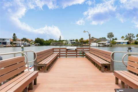 Condo in New Smyrna Beach, Florida, 2 bedrooms  № 1256342 - photo 23