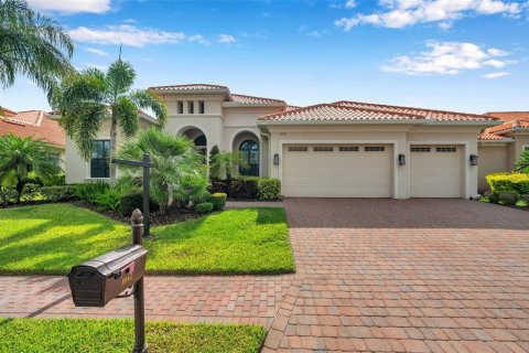 House in Trinity, Florida 4 bedrooms, 291.34 sq.m. № 1816309 - photo 1