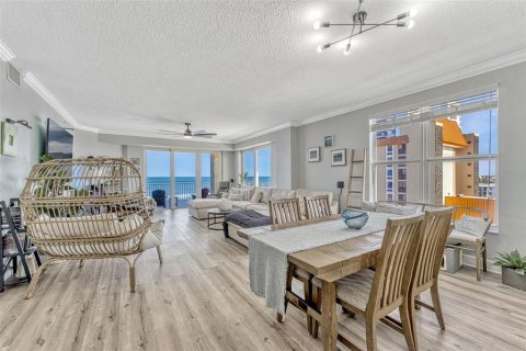 Condominio en venta en Daytona Beach Shores, Florida, 3 dormitorios, 235.79 m2 № 1644321 - foto 7