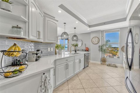 Condominio en venta en Daytona Beach Shores, Florida, 3 dormitorios, 235.79 m2 № 1644321 - foto 10