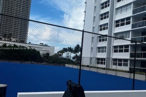 Condominio en venta en Hallandale Beach, Florida, 1 dormitorio, 89.19 m2 № 2035289 - foto 23