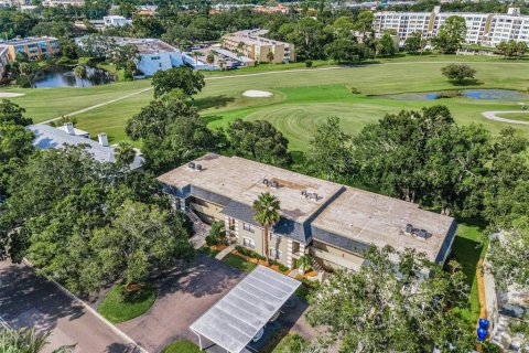 Condo in Largo, Florida, 2 bedrooms  № 1883383 - photo 6