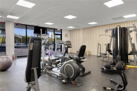 Купить кондоминиум в Авентура, Флорида 2 спальни, 99.22м2, № 1965806 - фото 23