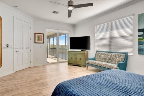 House in Bradenton, Florida 3 bedrooms, 195.28 sq.m. № 1705870 - photo 24