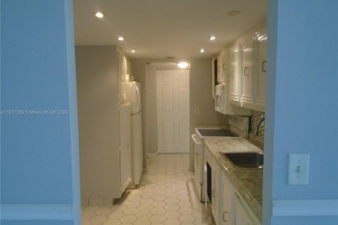 Copropriété à vendre à Lauderhill, Floride: 2 chambres, 106.65 m2 № 1923958 - photo 21