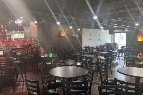 Commercial property in St. Lucie, Florida № 1939620 - photo 5