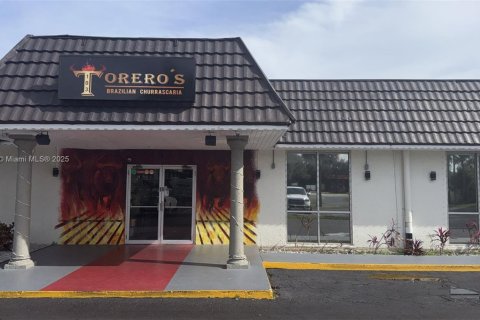 Commercial property in St. Lucie, Florida № 1939620 - photo 11