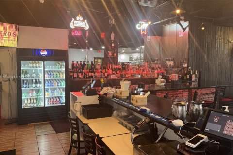 Commercial property in St. Lucie, Florida № 1939620 - photo 8