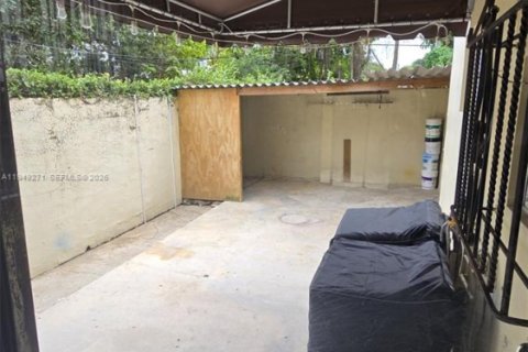 Снять в аренду виллу или дом в Майами, Флорида 3 спальни, 181.25м2, № 2005123 - фото 19