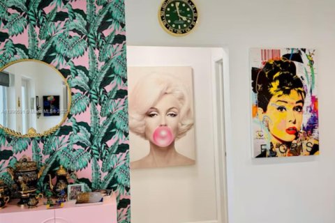 Villa ou maison à louer à Surfside, Floride: 4 chambres, 260.13 m2 № 1951243 - photo 13