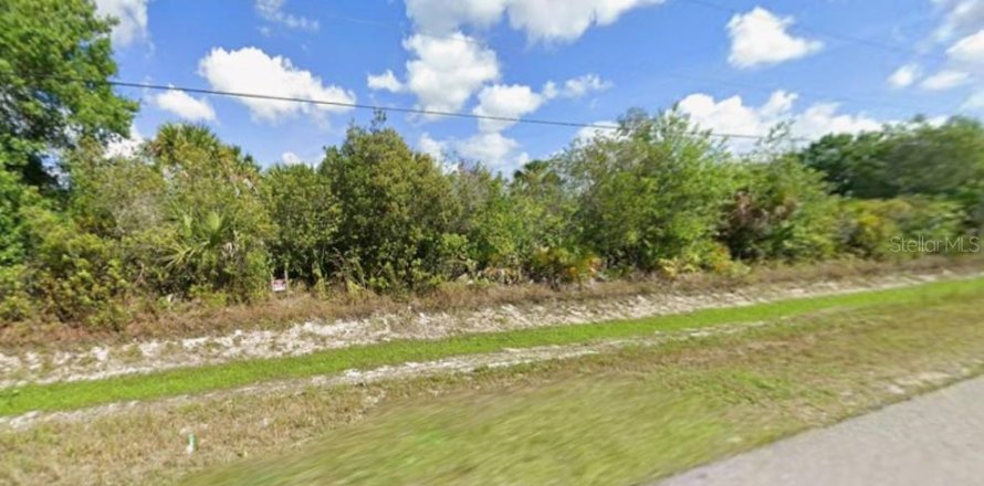 Land in Naples, Florida № 2372824