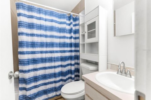 Купить коммерческую недвижимость в Спринг-Хилл, Флорида 4 спальни, 150.32м2, № 1909179 - фото 14
