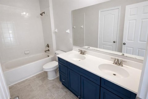 Townhouse in Poinciana, Florida 4 bedrooms, 158.03 sq.m. № 2103603 - photo 18
