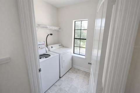 Townhouse in Poinciana, Florida 4 bedrooms, 158.03 sq.m. № 2103603 - photo 19