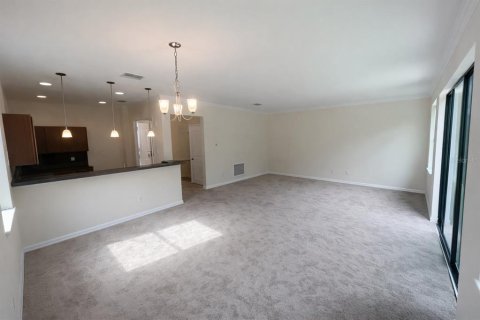 Townhouse in Poinciana, Florida 4 bedrooms, 158.03 sq.m. № 2103603 - photo 9