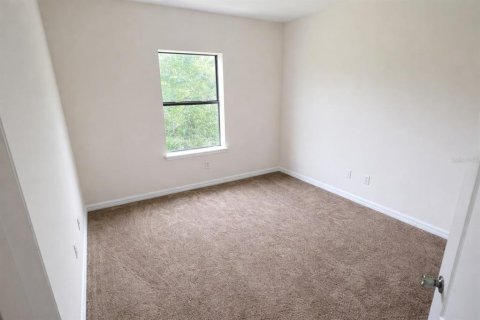 Townhouse in Poinciana, Florida 4 bedrooms, 158.03 sq.m. № 2103603 - photo 15