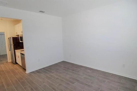 Villa ou maison à vendre à Edgewater, Floride: 4 chambres, 195.93 m2 № 1827716 - photo 5