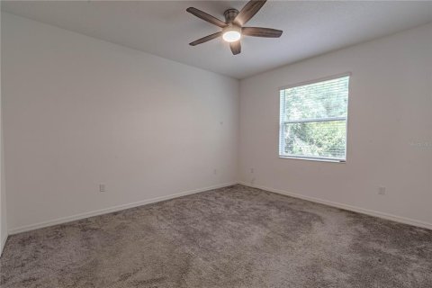 House in Edgewater, Florida 4 bedrooms, 195.93 sq.m. № 1827716 - photo 12