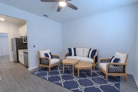 House in Edgewater, Florida 4 bedrooms, 195.93 sq.m. № 1827716 - photo 7