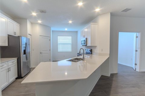 House in Edgewater, Florida 4 bedrooms, 195.93 sq.m. № 1827716 - photo 19