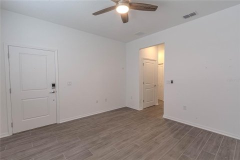 House in Edgewater, Florida 4 bedrooms, 195.93 sq.m. № 1827716 - photo 10