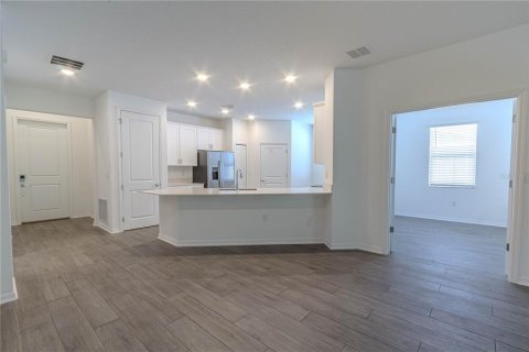 House in Edgewater, Florida 4 bedrooms, 195.93 sq.m. № 1827716 - photo 30
