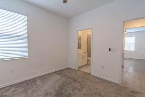 House in Edgewater, Florida 4 bedrooms, 195.93 sq.m. № 1827716 - photo 26