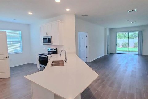 Villa ou maison à vendre à Edgewater, Floride: 4 chambres, 195.93 m2 № 1827716 - photo 3