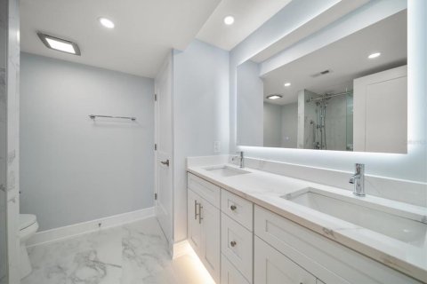 Condo in Clearwater, Florida, 2 bedrooms  № 1687072 - photo 26