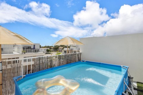 Купить таунхаус в Хомстед, Флорида 4 спальни, 133.22м2, № 2046111 - фото 13