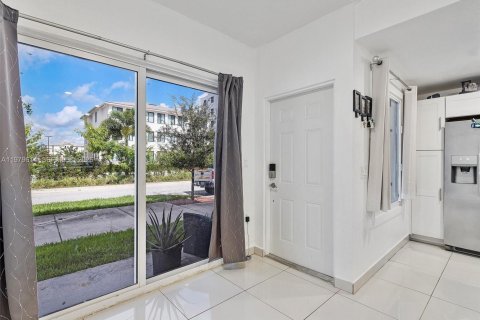 Купить таунхаус в Хомстед, Флорида 4 спальни, 133.22м2, № 2046111 - фото 9