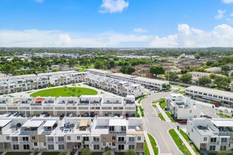 Купить таунхаус в Хомстед, Флорида 4 спальни, 133.22м2, № 2046111 - фото 19