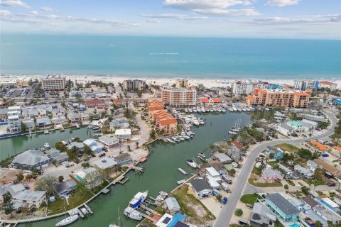Casa en venta en Madeira Beach, Florida, 3 dormitorios, 146.97 m2 № 1628985 - foto 26
