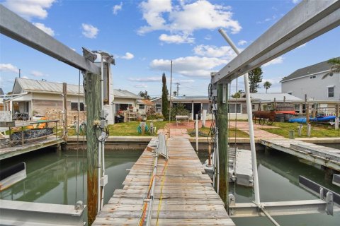 Casa en venta en Madeira Beach, Florida, 3 dormitorios, 146.97 m2 № 1628985 - foto 16