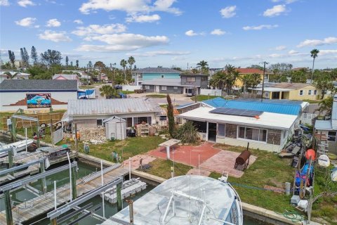 Casa en venta en Madeira Beach, Florida, 3 dormitorios, 146.97 m2 № 1628985 - foto 12