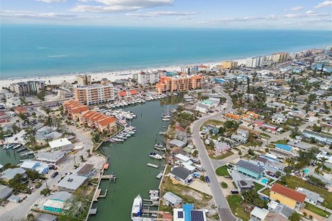 Casa en venta en Madeira Beach, Florida, 3 dormitorios, 146.97 m2 № 1628985 - foto 25