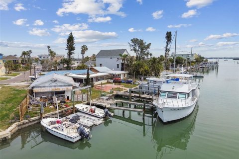 Casa en venta en Madeira Beach, Florida, 3 dormitorios, 146.97 m2 № 1628985 - foto 8