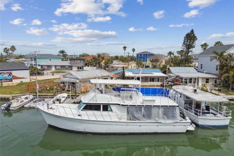 Casa en venta en Madeira Beach, Florida, 3 dormitorios, 146.97 m2 № 1628985 - foto 10