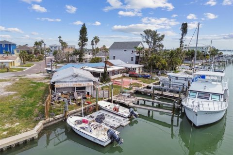 Casa en venta en Madeira Beach, Florida, 3 dormitorios, 146.97 m2 № 1628985 - foto 20