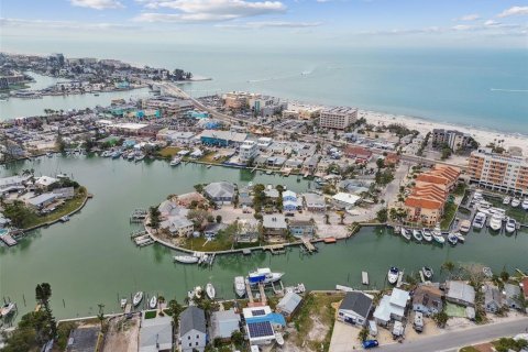 Casa en venta en Madeira Beach, Florida, 3 dormitorios, 146.97 m2 № 1628985 - foto 27