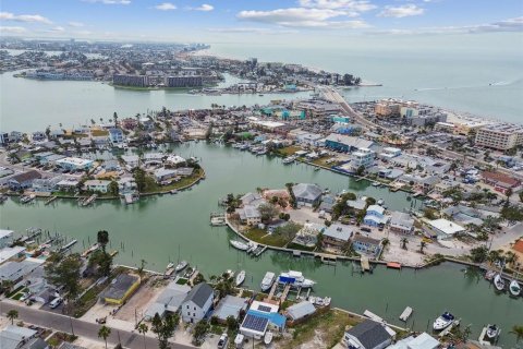 Casa en venta en Madeira Beach, Florida, 3 dormitorios, 146.97 m2 № 1628985 - foto 3