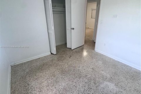 Villa ou maison à louer à Miami, Floride: 3 chambres, 126.72 m2 № 1971557 - photo 14