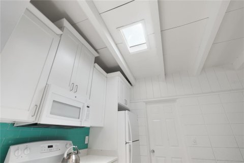Снять в аренду квартиру в Сарасота, Флорида 4 комнаты, 113.71м2, № 1745359 - фото 11