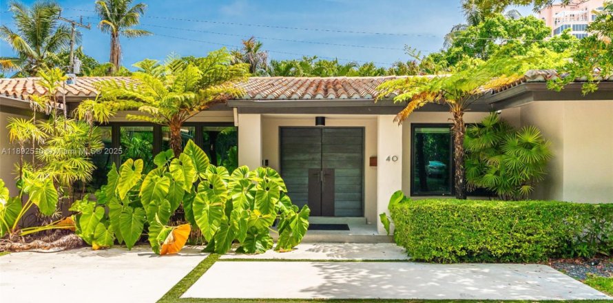 Casa en Coral Gables, Florida 5 dormitorios, 275.46 m2 № 1945127