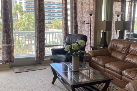Condominio en alquiler en Fort Lauderdale, Florida, 2 dormitorios, 148.27 m2 № 2062467 - foto 20