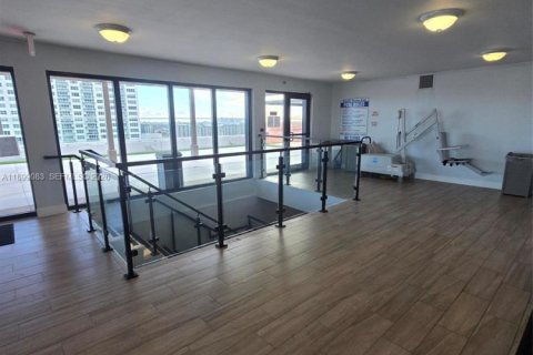 Condominio en alquiler en Fort Lauderdale, Florida, 2 dormitorios, 148.27 m2 № 2062467 - foto 15