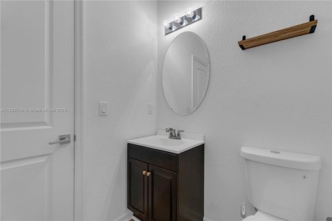 Adosado en venta en Lauderdale Lakes, Florida, 3 dormitorios, 136.94 m2 № 1932040 - foto 29