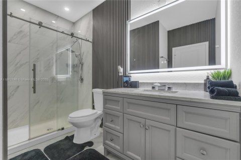 Adosado en venta en Lauderdale Lakes, Florida, 3 dormitorios, 136.94 m2 № 1932040 - foto 21