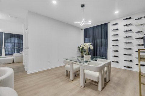 Adosado en venta en Lauderdale Lakes, Florida, 3 dormitorios, 136.94 m2 № 1932040 - foto 12