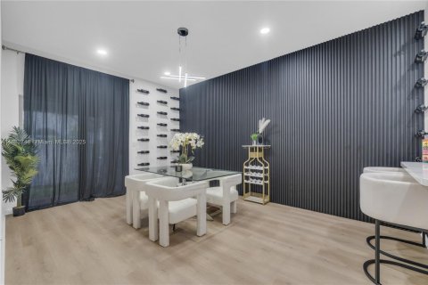 Adosado en venta en Lauderdale Lakes, Florida, 3 dormitorios, 136.94 m2 № 1932040 - foto 2